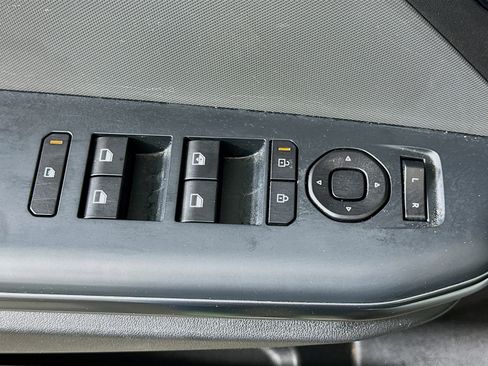 Used 2025 Kia K4 LXS image 15