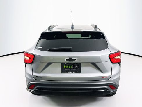 Used 2024 Chevrolet Trax RS w/ Driver Confidence Package image 7