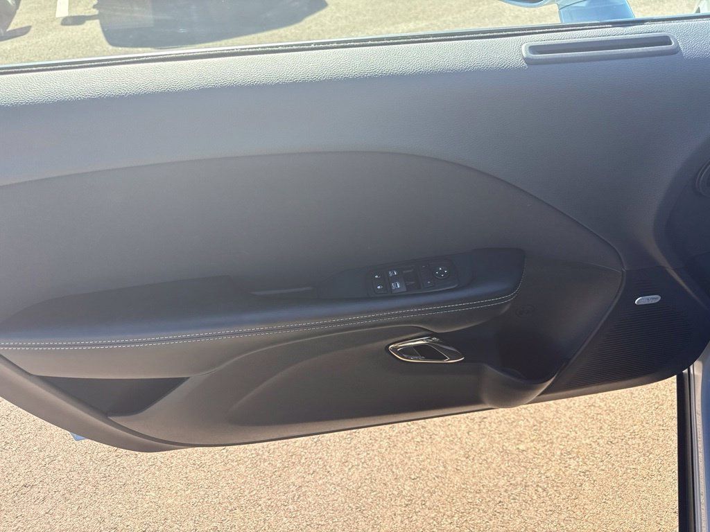 Used 2021 Dodge Challenger SRT Hellcat RWD image 21