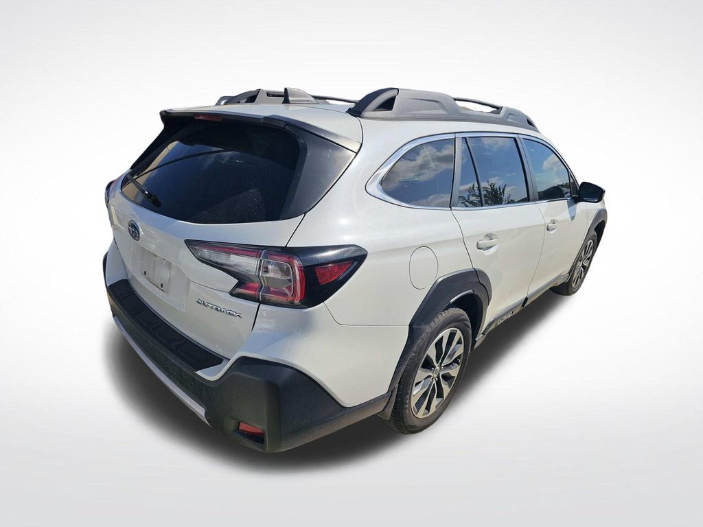 Used 2025 Subaru Outback Limited AWD/4WD image 18