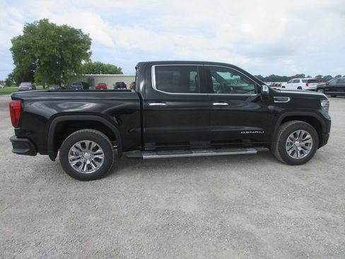 New 2026 GMC Sierra 1500 Denali AWD/4WD image 3