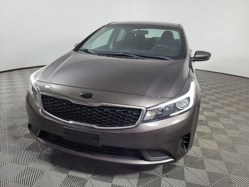 Used 2017 Kia Forte LX FWD image 15