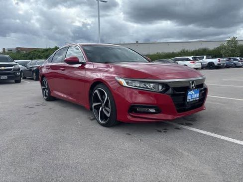 Used 2018 Honda Accord Sport image 7