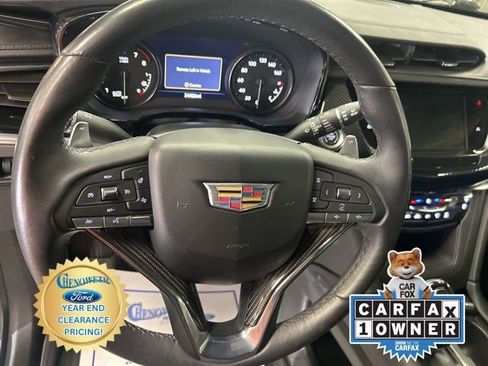 Used 2023 Cadillac XT6 Sport w/ Technology Package image 16