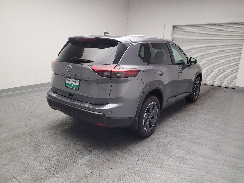Used 2025 Nissan Rogue SV w/ SV Premium Package FWD image 9