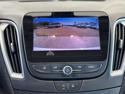 Used 2020 Chevrolet Malibu LS image 33