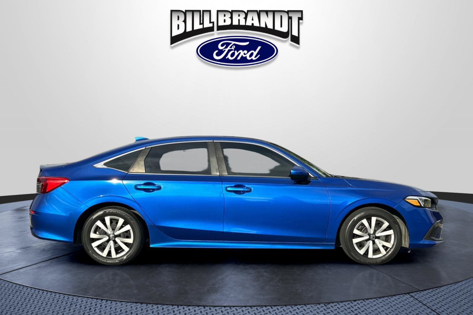 Used 2022 Honda Civic LX image 2