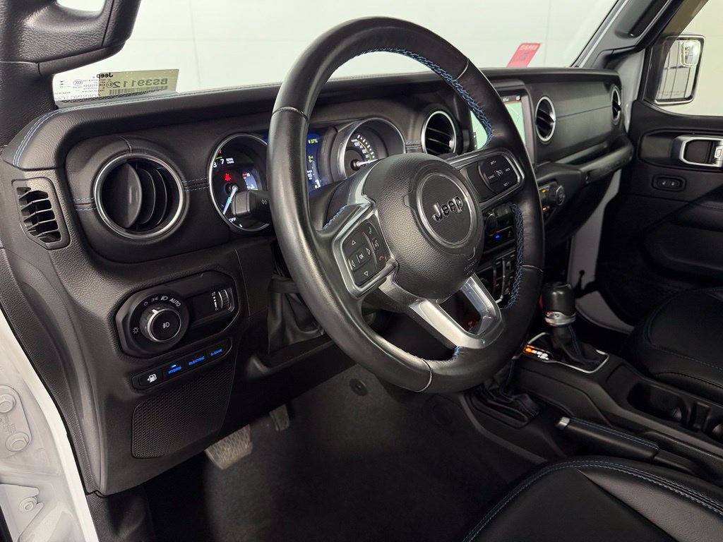 Used 2023 Jeep Wrangler Unlimited Rubicon 4xe w/ Cold Weather Group AWD/4WD image 12