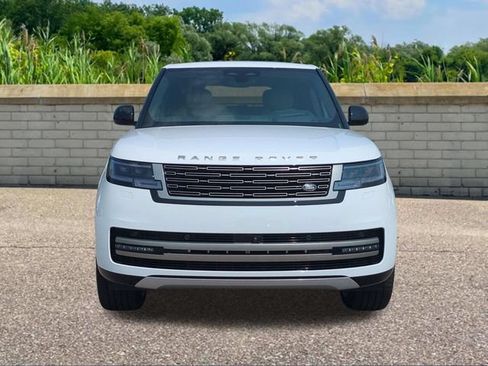New 2026 Land Rover Range Rover Long Wheelbase SE AWD/4WD image 2