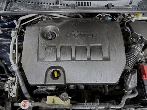 Used 2017 Toyota Corolla LE image 38