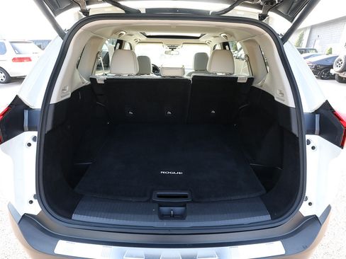 Used 2023 Nissan Rogue SL w/ SL Premium Package AWD/4WD image 7