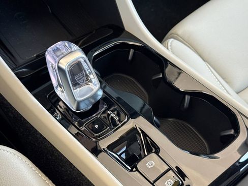 New 2026 Volvo XC40 B5 Ultra image 20