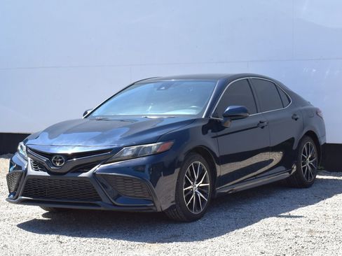 Used 2021 Toyota Camry SE FWD image 34