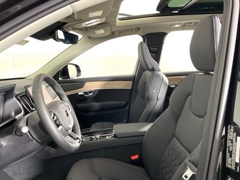 New 2026 Volvo XC90 B6 Plus w/ Protection Package Premier image 30