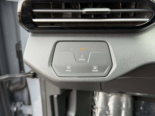 Used 2023 Volkswagen ID.4 Pro RWD image 25