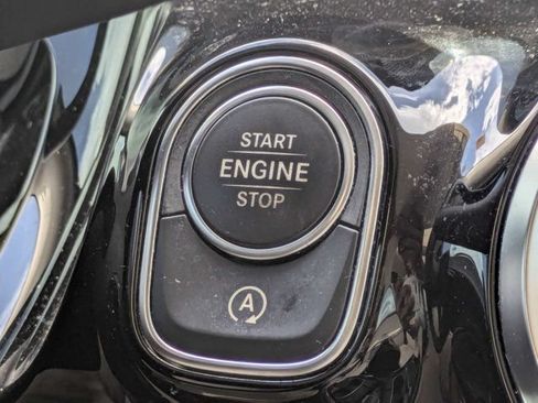 Used 2021 Mercedes-Benz GLA 250 image 32