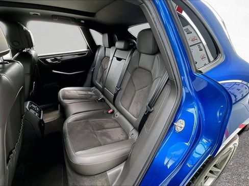Used 2019 Porsche Macan AWD/4WD image 22