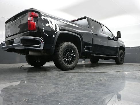 Used 2022 Chevrolet Silverado 2500 LT w/ Convenience Package AWD/4WD image 39