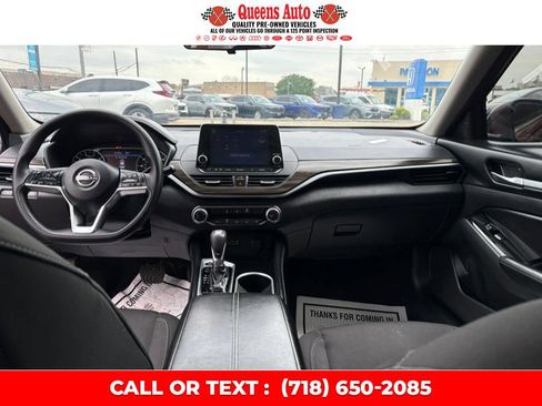 Used 2023 Nissan Altima 2.5 SV image 11