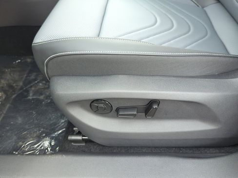 New 2026 Volkswagen Tiguan SE R-Line image 14