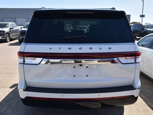 Used 2023 Lincoln Navigator Black Label image 6