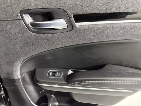 Used 2021 Chrysler 300 S image 15