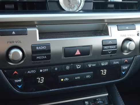 Used 2016 Lexus ES 350 image 25