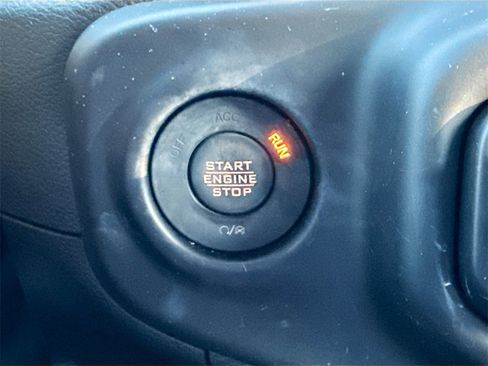 Used 2023 Jeep Wrangler Unlimited image 27