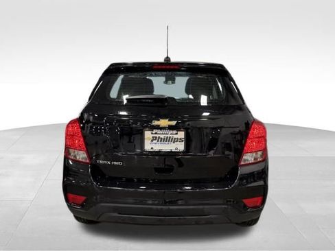 Used 2022 Chevrolet Trax LS image 12