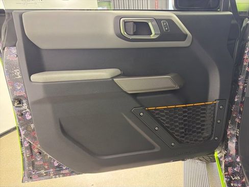 Used 2022 Ford Bronco Badlands image 15