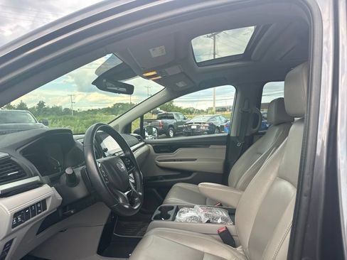 Used 2021 Honda Odyssey Touring image 9