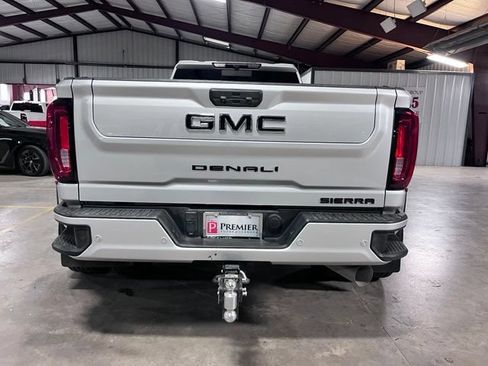 Used 2023 GMC Sierra 3500 Denali AWD/4WD image 4
