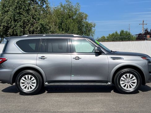 Used 2023 Nissan Armada SV image 3