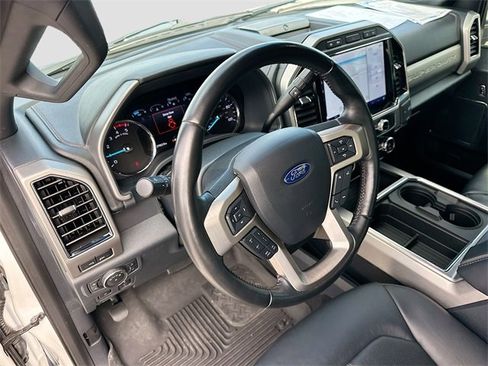 Used 2022 Ford F350 Platinum image 9