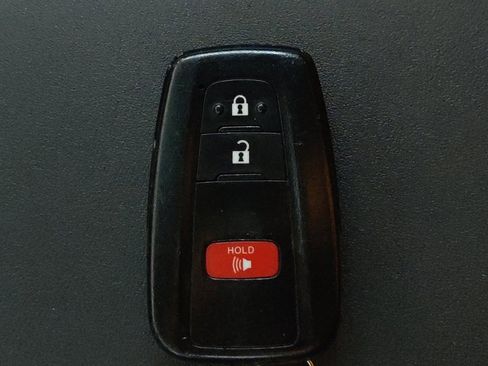 Used 2022 Toyota Highlander L image 32