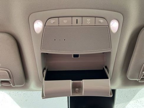 Used 2024 Nissan Murano SV image 38