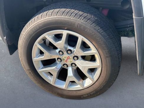 Used 2018 GMC Sierra 1500 SLT w/ SLT Premium Package AWD/4WD image 10
