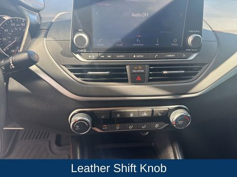 Used 2022 Nissan Altima 2.5 SR w/ Midnight Edition Package image 22