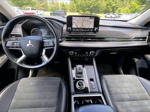 Used 2024 Mitsubishi Outlander SE AWD/4WD image 22