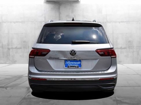 Certified 2023 Volkswagen Tiguan SE FWD image 6