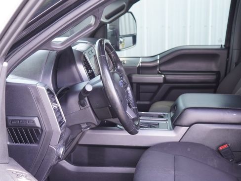 Used 2018 Ford F150 XLT w/ Equipment Group 302A Luxury AWD/4WD image 12