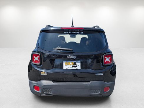 Used 2016 Jeep Renegade Latitude image 6