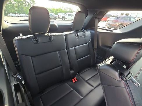 Used 2025 Ford Explorer ST-Line w/ ST-Line Street Pack AWD/4WD image 22