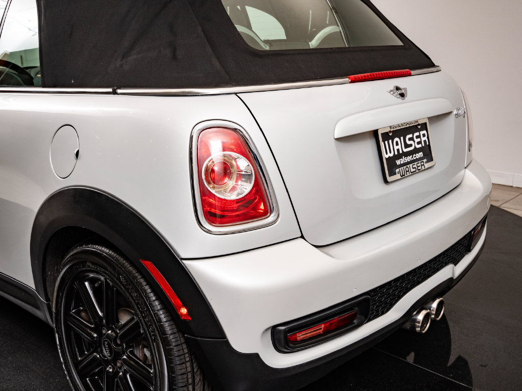Used 2014 MINI Cooper S FWD image 17