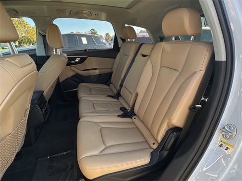 Used 2021 Audi Q7 3.0T Prestige w/ Prestige Package image 12