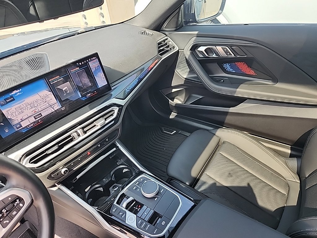 Used 2023 BMW 230i Coupe w/ M Sport Package RWD image 7