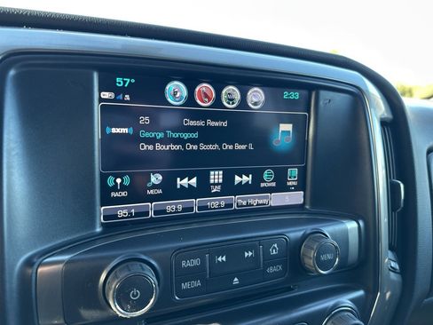 Used 2018 Chevrolet Silverado 1500 LT w/ LPO, Black Pack image 18