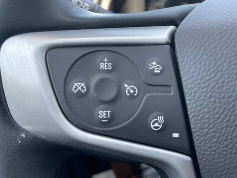 Used 2023 GMC Terrain SLT FWD image 16