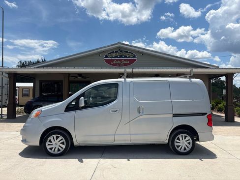 Used 2013 Nissan NV200 SV w/ Technology Pkg FWD image 8