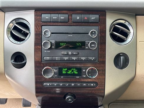 Used 2012 Ford Expedition XLT RWD image 23